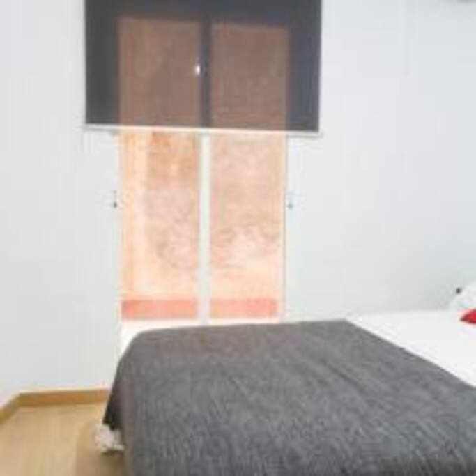 Apartamento Sotano En Gran Via Madrid Bagian luar foto